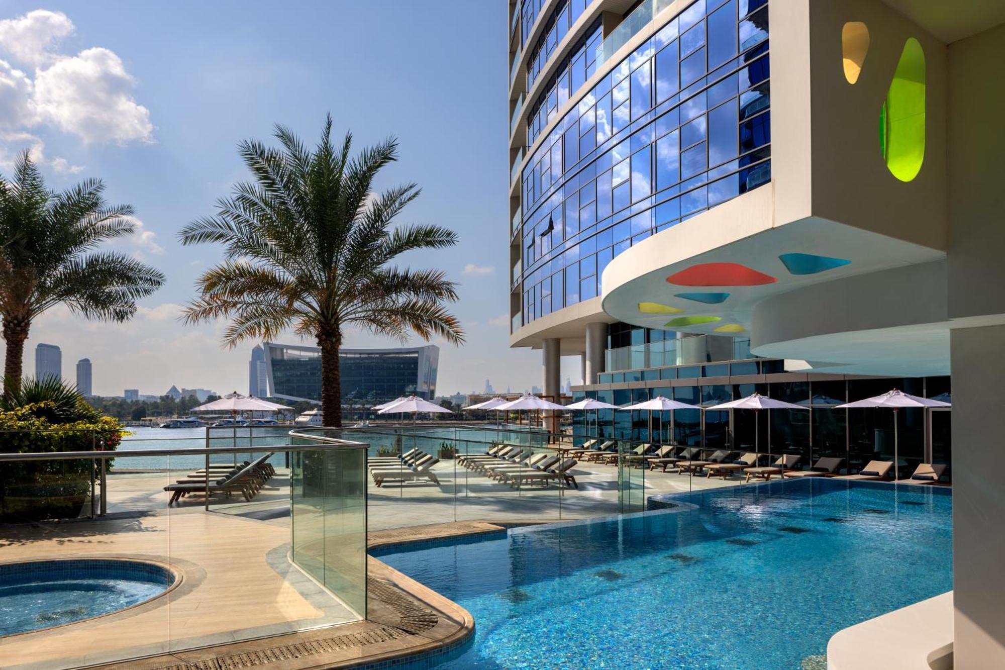 Отель Hilton Creek & Residences