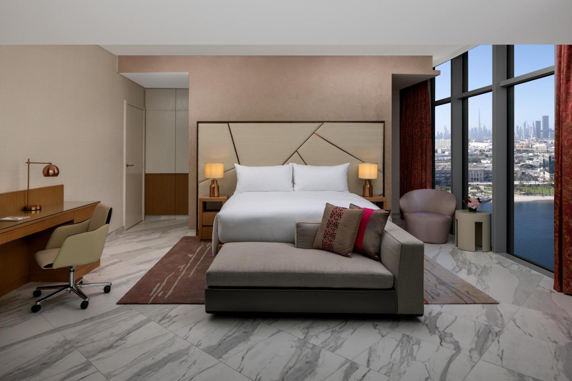فندق Hilton Creek & Residences