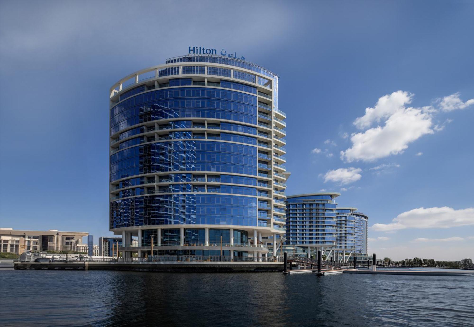 Hilton Creek & Residences فندق 5*
